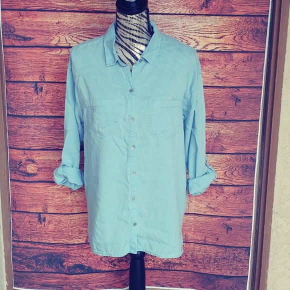 J. Jill Tops - J.Jill blue button up top size Medium
